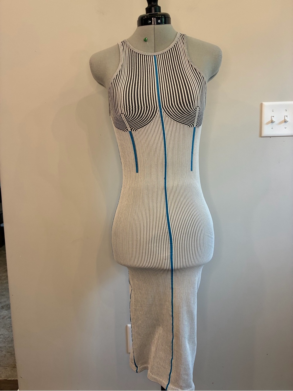 ribbed bodycon dress zara | Dresses | Zara Limitless Contour Collection Midi 34 high-end Reviews on JJ's House Style:Helen Dress